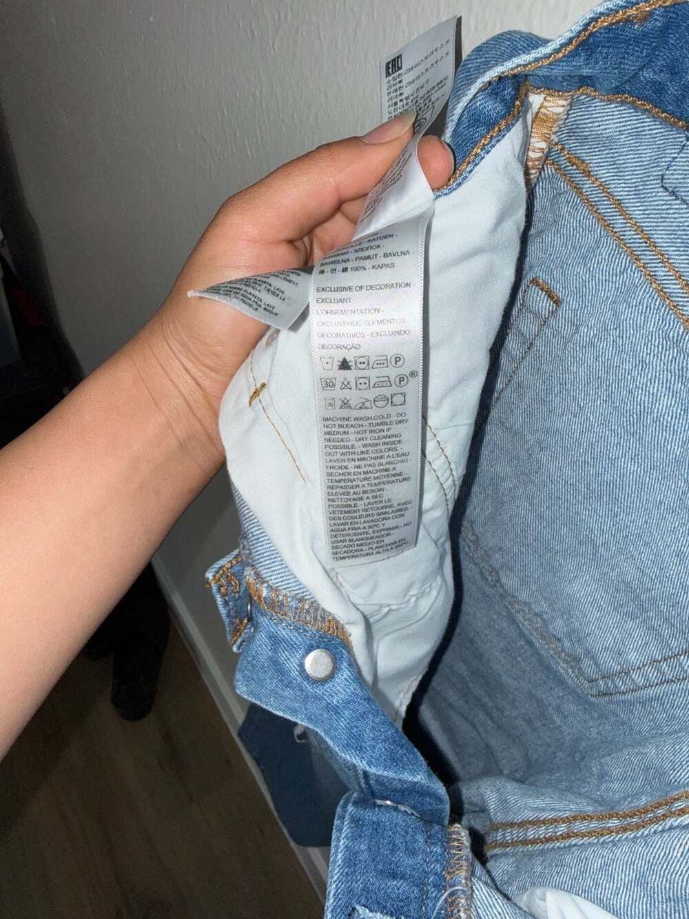 Levi's 501 Original Fit High Rise Distressed Straight Leg Jeans W29 L30 - Picture 7 of 9